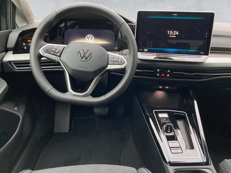 Gebraucht VW Golf VIII Style 204 PS (150 kW) 2024 Mittelgrau  metallic Limousine