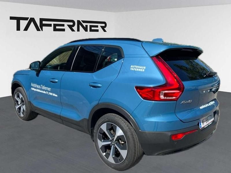 Gebraucht Volvo XC40 Plus 163 PS (119 kW) 2024 Blau SUV