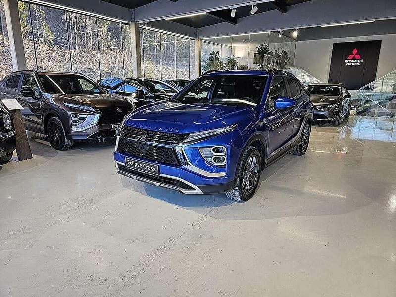 Gebraucht Mitsubishi Eclipse Cross Intense+ 98 PS (72 kW) 2023 Blau SUV