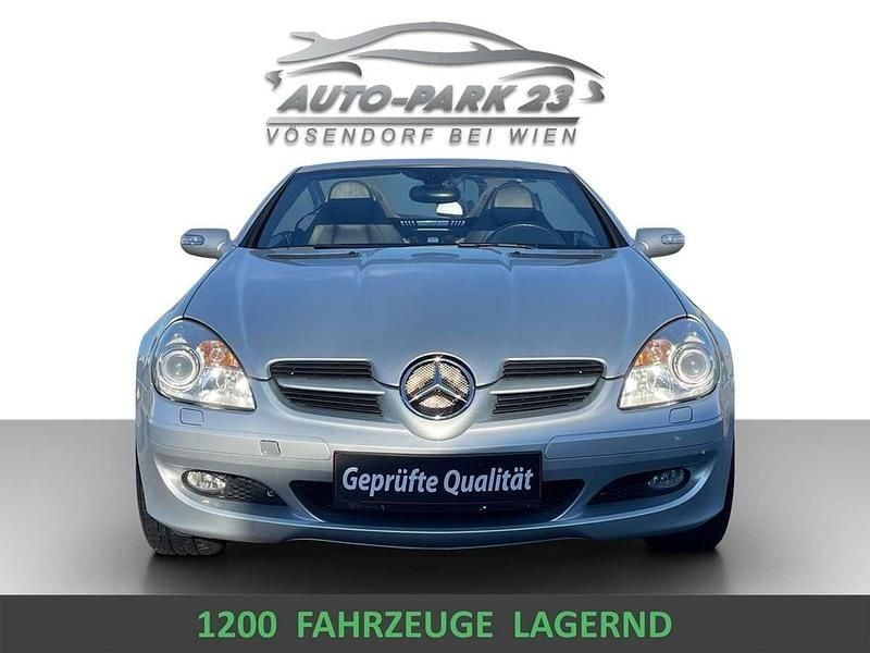 Silber Gebraucht 2007 Mercedes SLK200 Cabrio | € 12.500 (Fairer Preis) - Bild 1/4