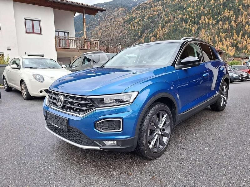 Blau Gebraucht 2018 VW T-Roc Sport SUV | € 23.990 (Fairer Preis) - Bild 1/4