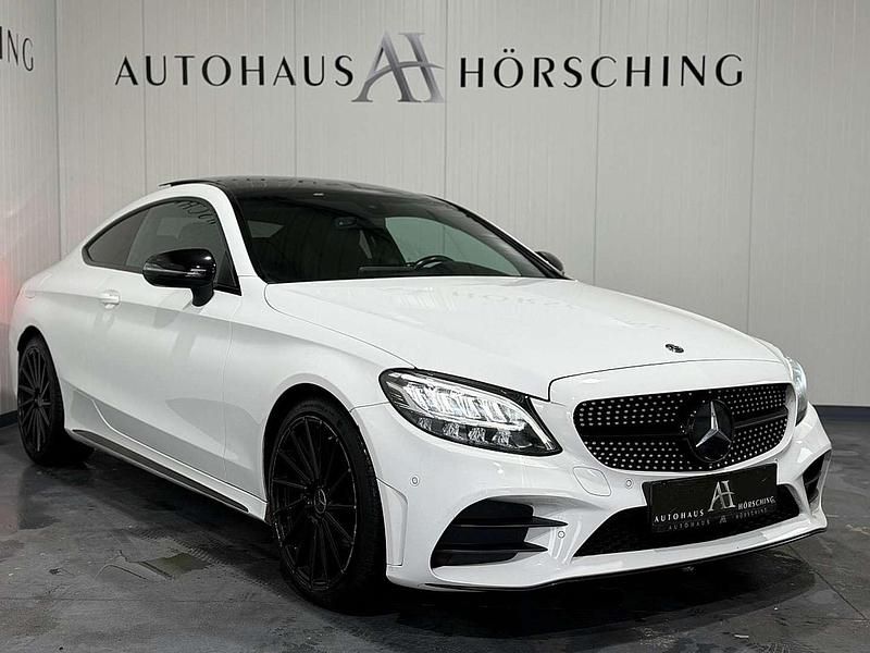 Weiß Gebraucht 2019 Mercedes C220 AMG Coupé | € 31.999 (Teuer) - Bild 1/4