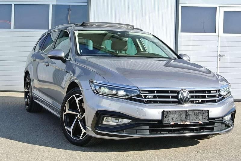 Gebraucht VW Passat R-line 150 PS (110 kW) 2022 Grau Kombi