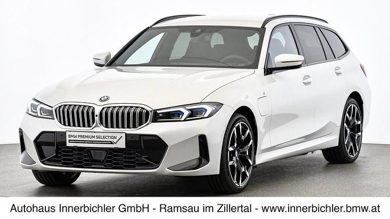Gebraucht BMW 330e Efficient Dynamics 184 PS (135 kW) 2024 Mineralweiß