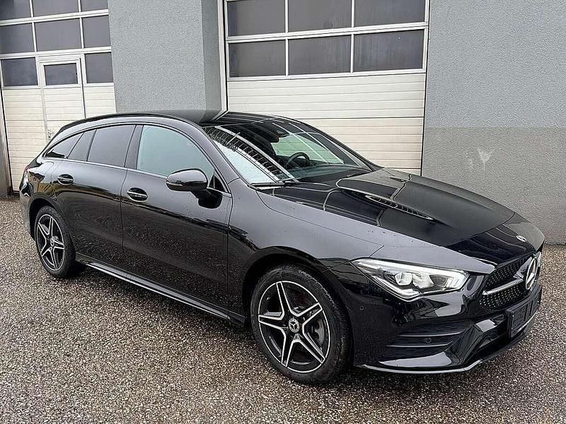 Gebraucht Mercedes CLA250e Shooting Brake AMG line 160 PS (117 kW) 2022 Schwarz Kombi