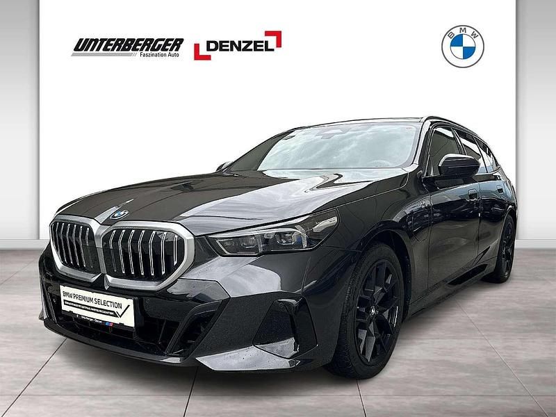 Gebraucht BMW 530e M Sport 299 PS (219 kW) 2024 Grau Kombi