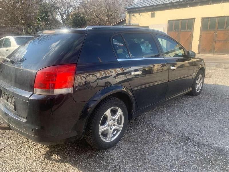 Gebraucht Opel Signum Business 150 PS (110 kW) 2006 Kleinwagen