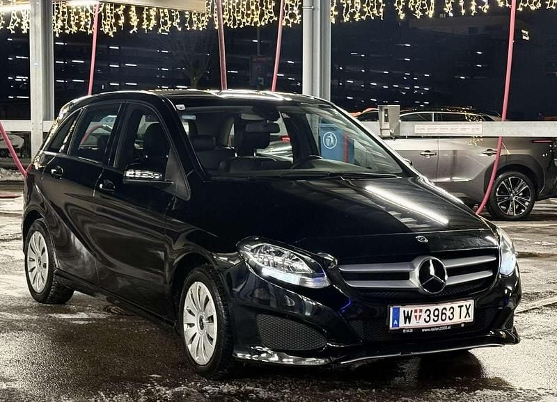 Gebraucht 2017 Mercedes B200 Edition Van / Kleinbus | € 7.999 (Fairer Preis) - Bild 1/4