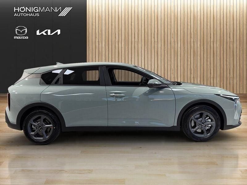 Neu Kia K4 Silver 114 PS (83 kW) 2026 Limousine