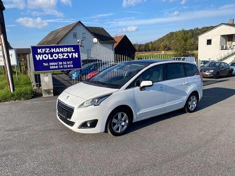 Weiß Gebraucht 2016 Peugeot 5008 Van / Kleinbus | € 8.990 (Fairer Preis) - Bild 1/4