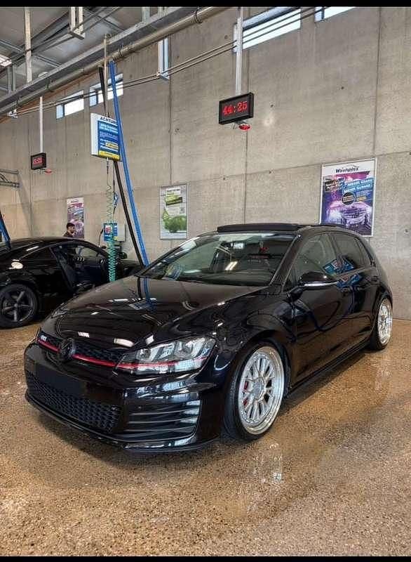 Gebraucht VW Golf VII GTI 230 PS (169 kW) 2013 Schwarz Limousine