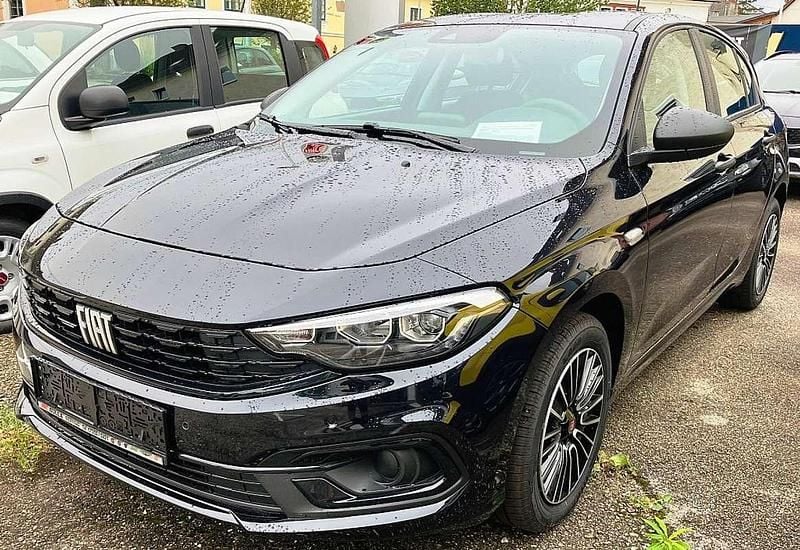 Schwarz Gebraucht 2024 Fiat Tipo Limousine | € 22.990 (Teuer) - Bild 1/4