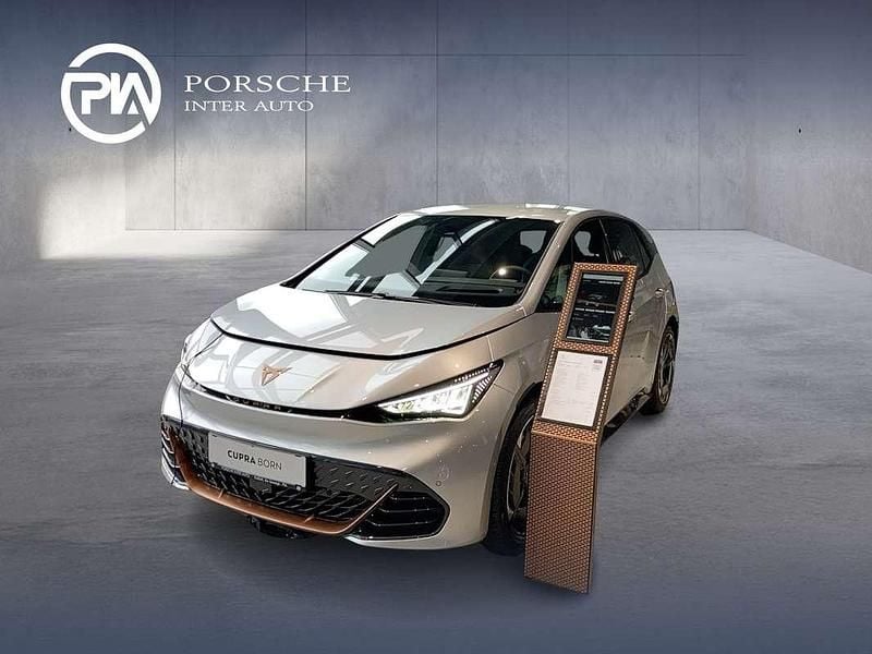 Neu Cupra Born e-Boost 169 kW (231 PS) 2025 Silber  metallic Kleinwagen
