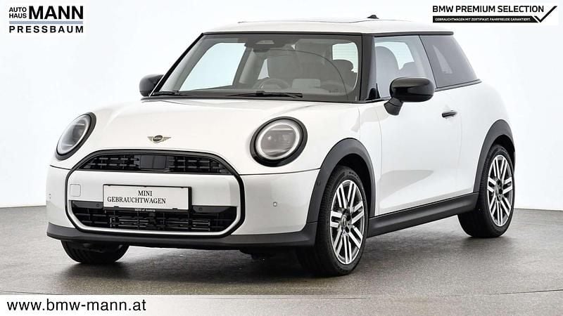 Gebraucht Mini Cooper Classic 156 PS (114 kW) 2024 Nanuq weiß Kleinwagen