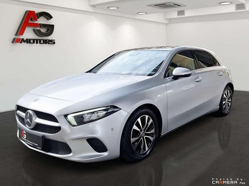 Silber Gebraucht 2022 Mercedes A200 Limousine | € 24.600 (Superpreis) - Bild 1/4