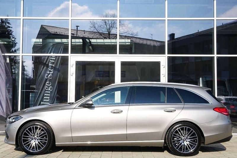 Gebraucht Mercedes C220 200 PS (147 kW) 2022 Silber Kombi