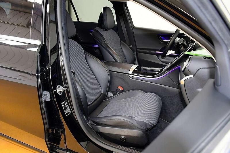 Gebraucht Mercedes C220 197 PS (144 kW) 2021 Schwarz Kombi