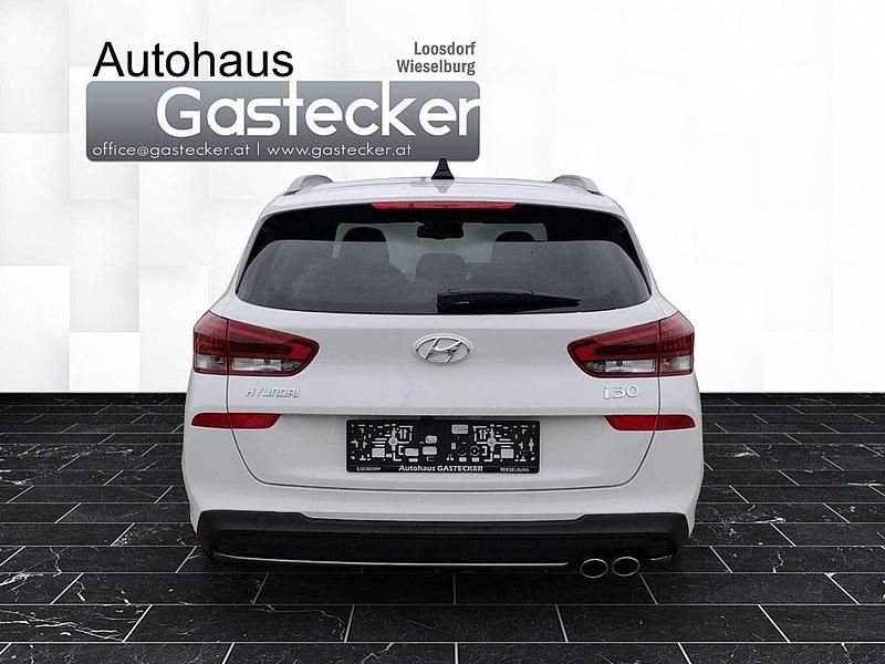 Gebraucht Hyundai i30 N Line 159 PS (116 kW) 2024 Weiß Kombi