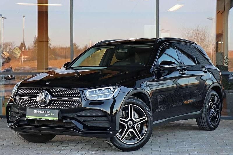 Gebraucht Mercedes GLC200 AMG 163 PS (119 kW) 2021 Schwarz SUV