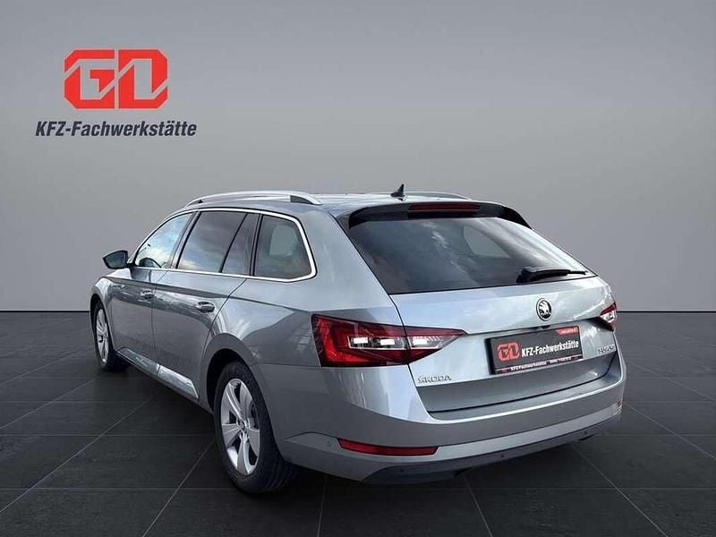 Gebraucht Skoda Superb Style 120 PS (88 kW) 2019 Grau Kombi