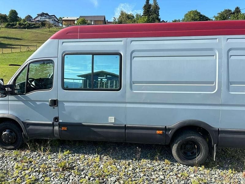 Grau Gebraucht 2008 Iveco Daily Van | € 15.990 - Bild 1/4