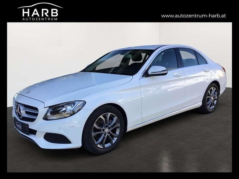 Weiß Gebraucht 2016 Mercedes C200 Avantgarde Limousine | € 16.990 (Fairer Preis) - Bild 1/4