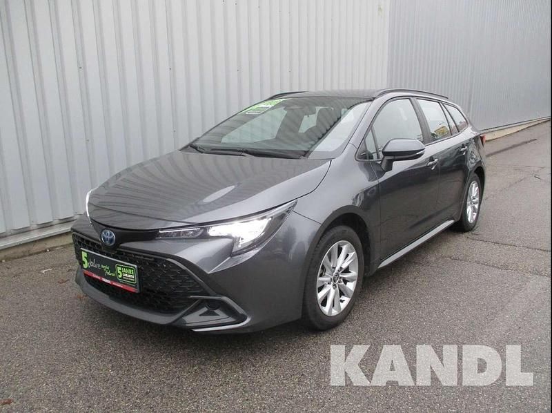 Grau Gebraucht 2024 Toyota Corolla Active Kombi | € 23.490 (Guter Preis) - Bild 1/4