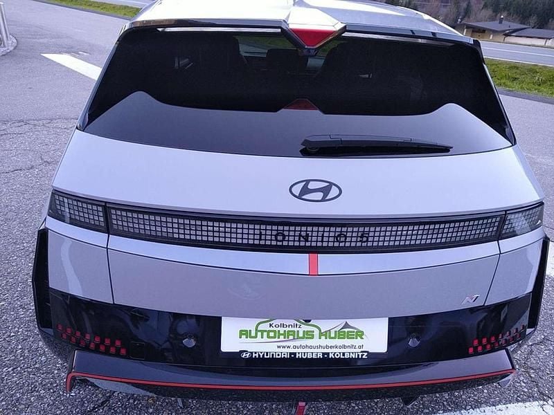 Neu Hyundai Ioniq 478 kW (650 PS) 2025 Grau Kleinwagen