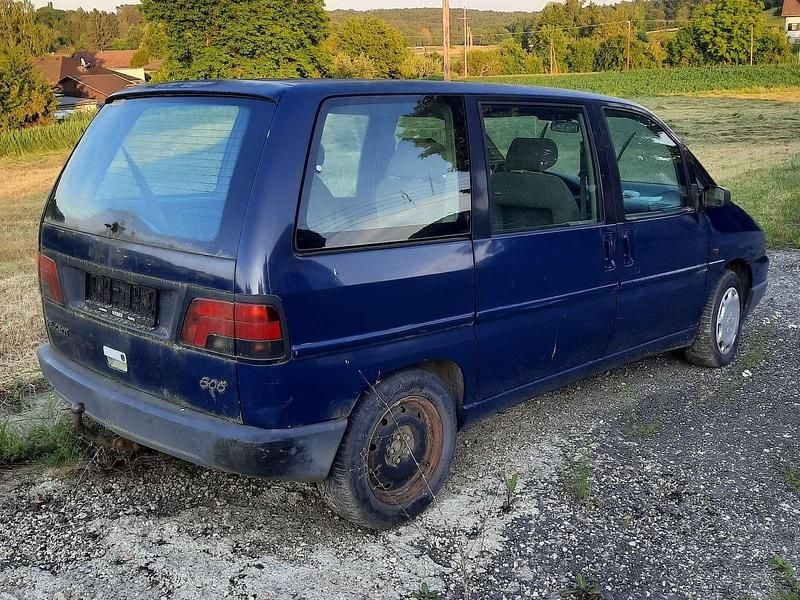 Blau Gebraucht 1997 Peugeot 806 Van / Kleinbus | € 2.200 - Bild 1/2