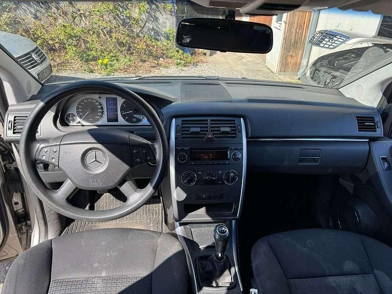 Gebraucht Mercedes B170 Edition 116 PS (85 kW) 2006 Grau Van / Kleinbus