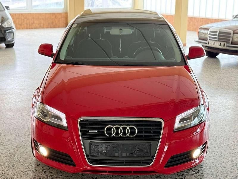 Gebraucht Audi A3 Ambition 140 PS (102 kW) 2010 Rot Kleinwagen
