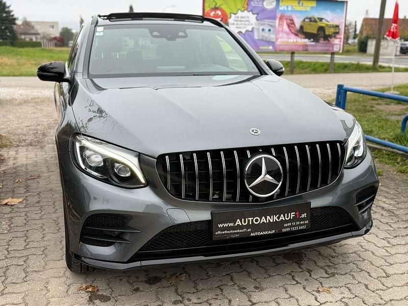 Gebraucht Mercedes GLC250 AMG line 204 PS (150 kW) 2019 Grau SUV