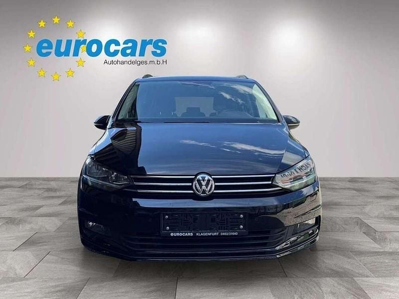 Gebraucht VW Touran 116 PS (85 kW) 2018 Schwarz Van / Kleinbus