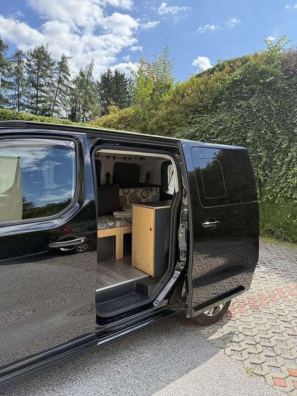 Gebraucht Peugeot Traveller Active 144 PS (105 kW) 2021 Van / Kleinbus