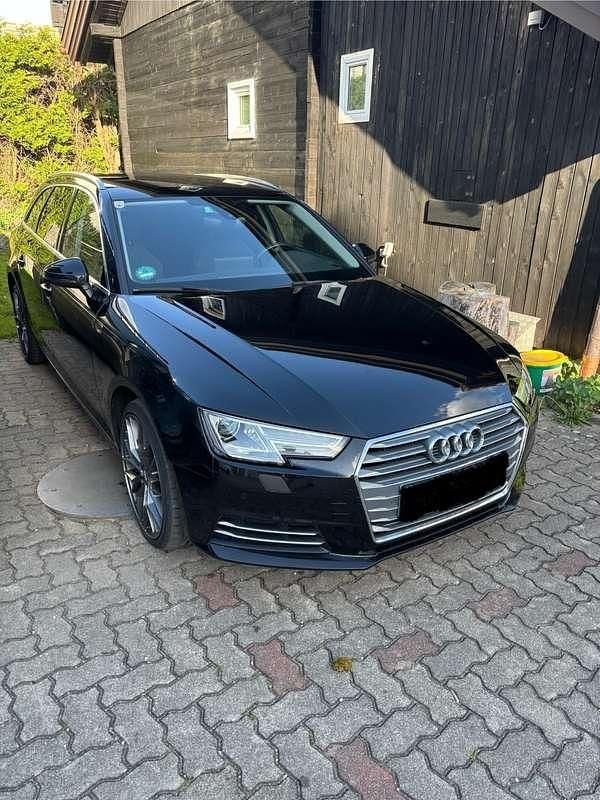 Gebraucht 2018 Audi A4 Design Kombi | € 20.000 - Bild 1/4