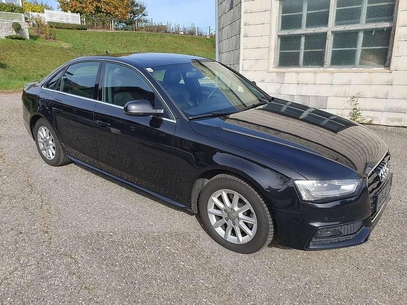 Schwarz Gebraucht 2014 Audi A4 S-Line Limousine | € 10.900 (Fairer Preis) - Bild 1/4