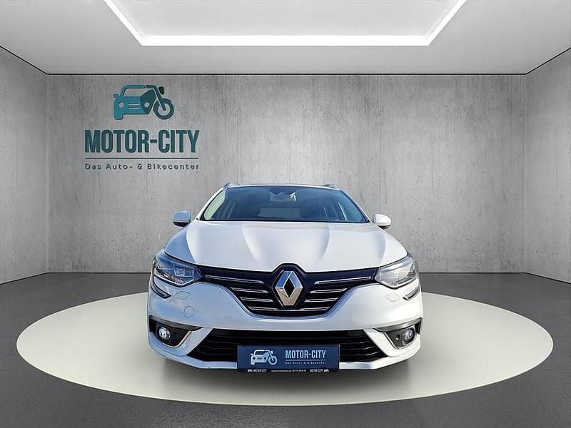 Gebraucht Renault Mégane GrandTour Bose Edition 110 PS (80 kW) 2018 Weiß Kombi