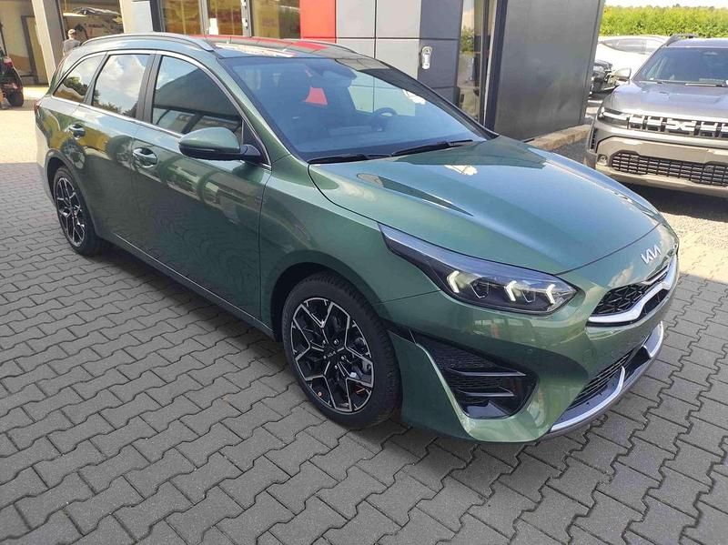 Neu Kia Ceed Sportswagon GT-Line 140 PS (102 kW) 2025 Weiß Kombi