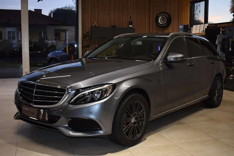 Gebraucht Mercedes C180 116 PS (85 kW) 2017 Grau Kombi