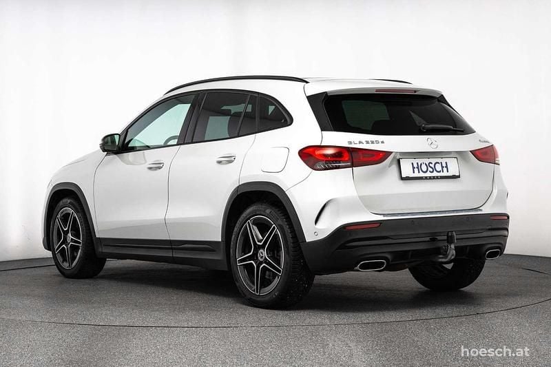 Gebraucht Mercedes GLA220 AMG 190 PS (139 kW) 2022 Weiss SUV
