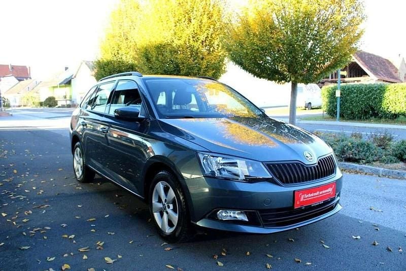 Gebraucht Skoda Fabia Active 75 PS (55 kW) 2018 Grau Kombi