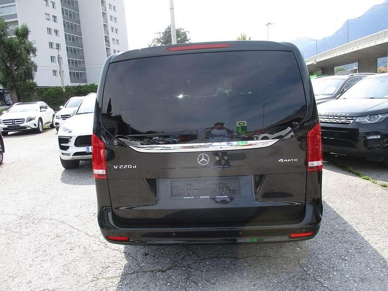 Gebraucht Mercedes V220 Edition 163 PS (119 kW) 2023 Schwarz Van / Kleinbus
