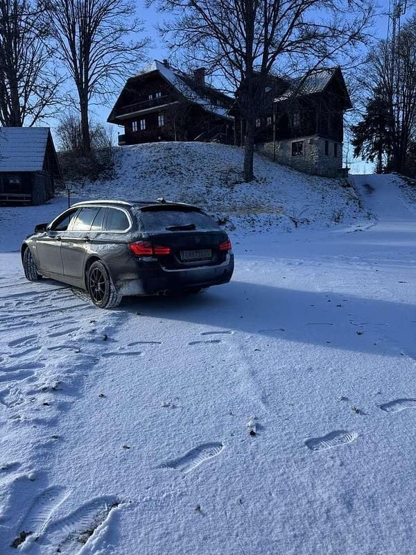 Gebraucht BMW 530 258 PS (189 kW) 2012 Kombi