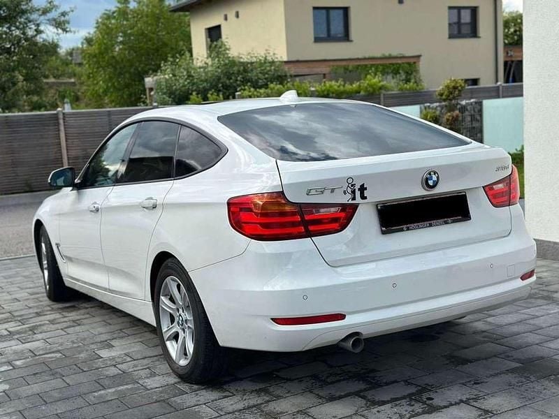Gebraucht BMW 318 Gran Turismo 143 PS (105 kW) 2013 Weiß Limousine