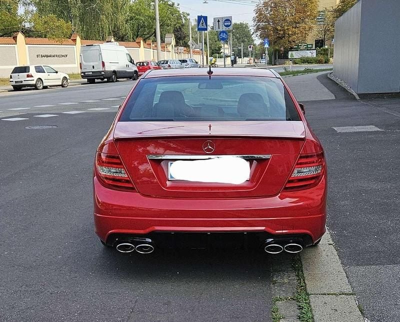 Gebraucht Mercedes C350 Avantgarde 265 PS (194 kW) 2014 Limousine