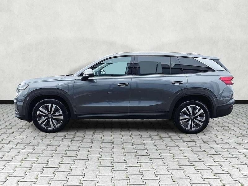 Neu Skoda Kodiaq Selection 204 PS (150 kW) 2025 Grau SUV
