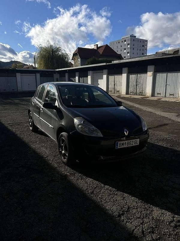 Gebraucht Renault Clio II 75 PS (55 kW) 2006 Limousine
