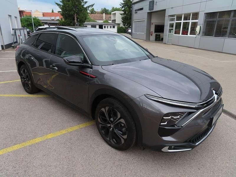 Neu Citroën C5 X 180 PS (132 kW) 2025 Grau Kombi