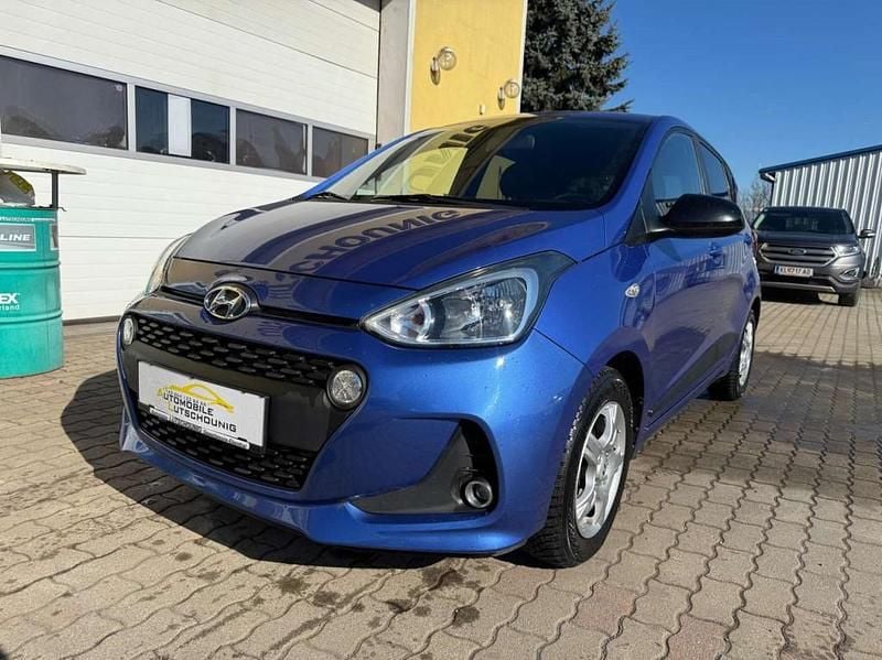 Gebraucht Hyundai i10 GO! 67 PS (49 kW) 2018 Blau Kleinwagen