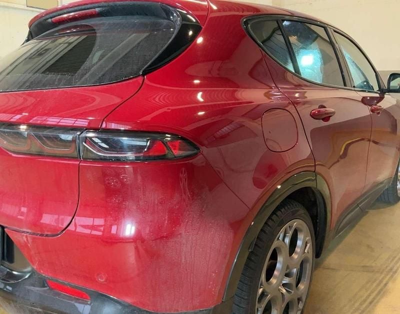 Gebraucht Alfa Romeo Tonale Veloce 160 PS (117 kW) 2023 Rot SUV